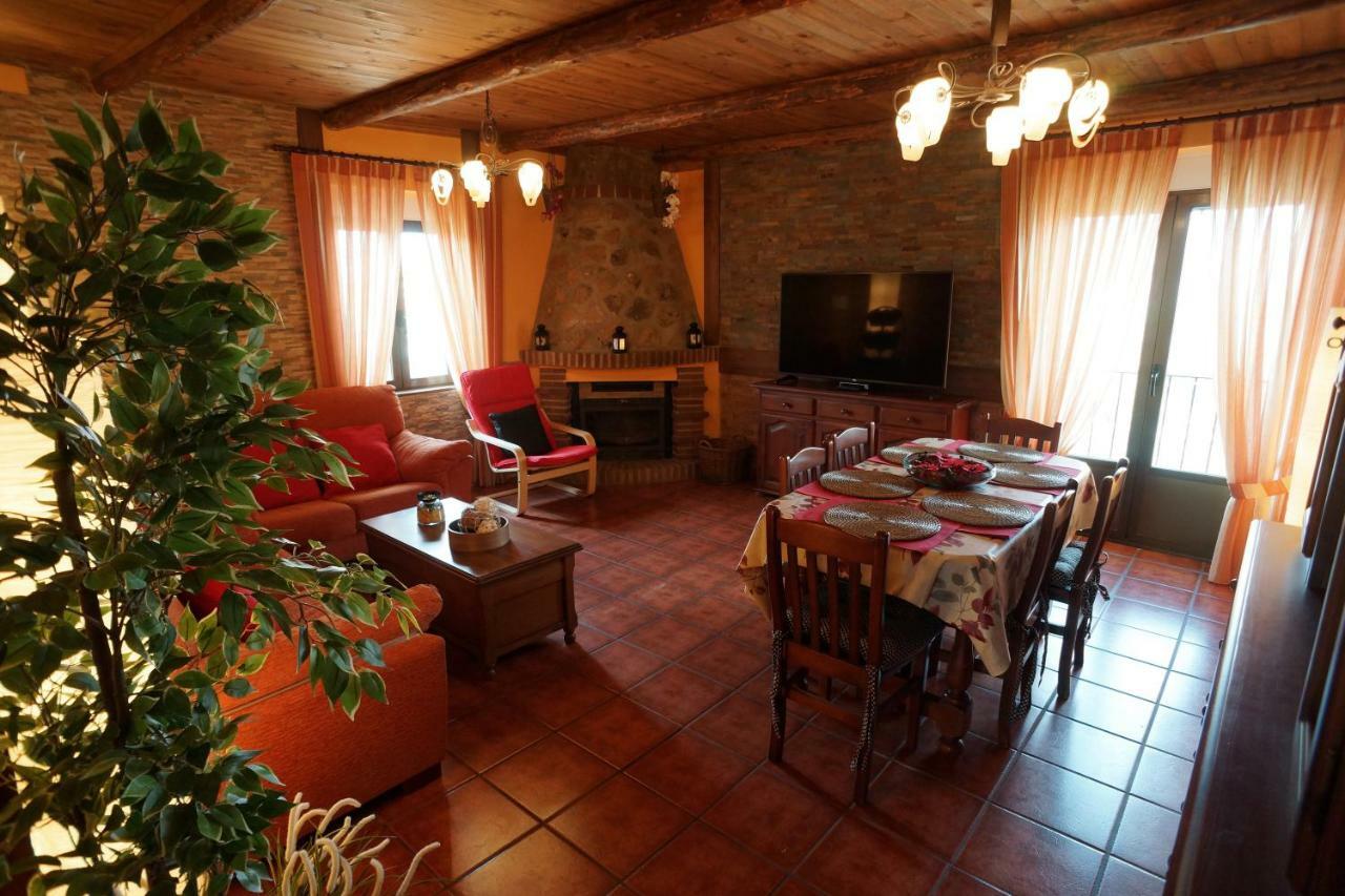 La Casa De La Abuela Mari Villa Trescasas Buitenkant foto